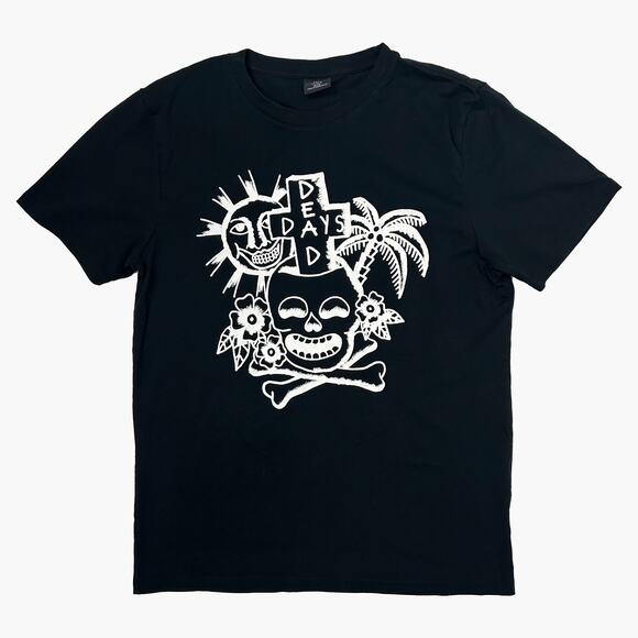 NWOT TBAR X COTTON ON Dead Days Island Graphic Print Tee (Black | Size M) - Picture 2 of 3